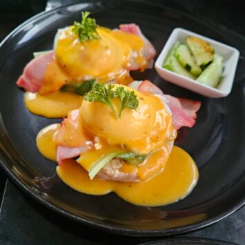 eggs benedict